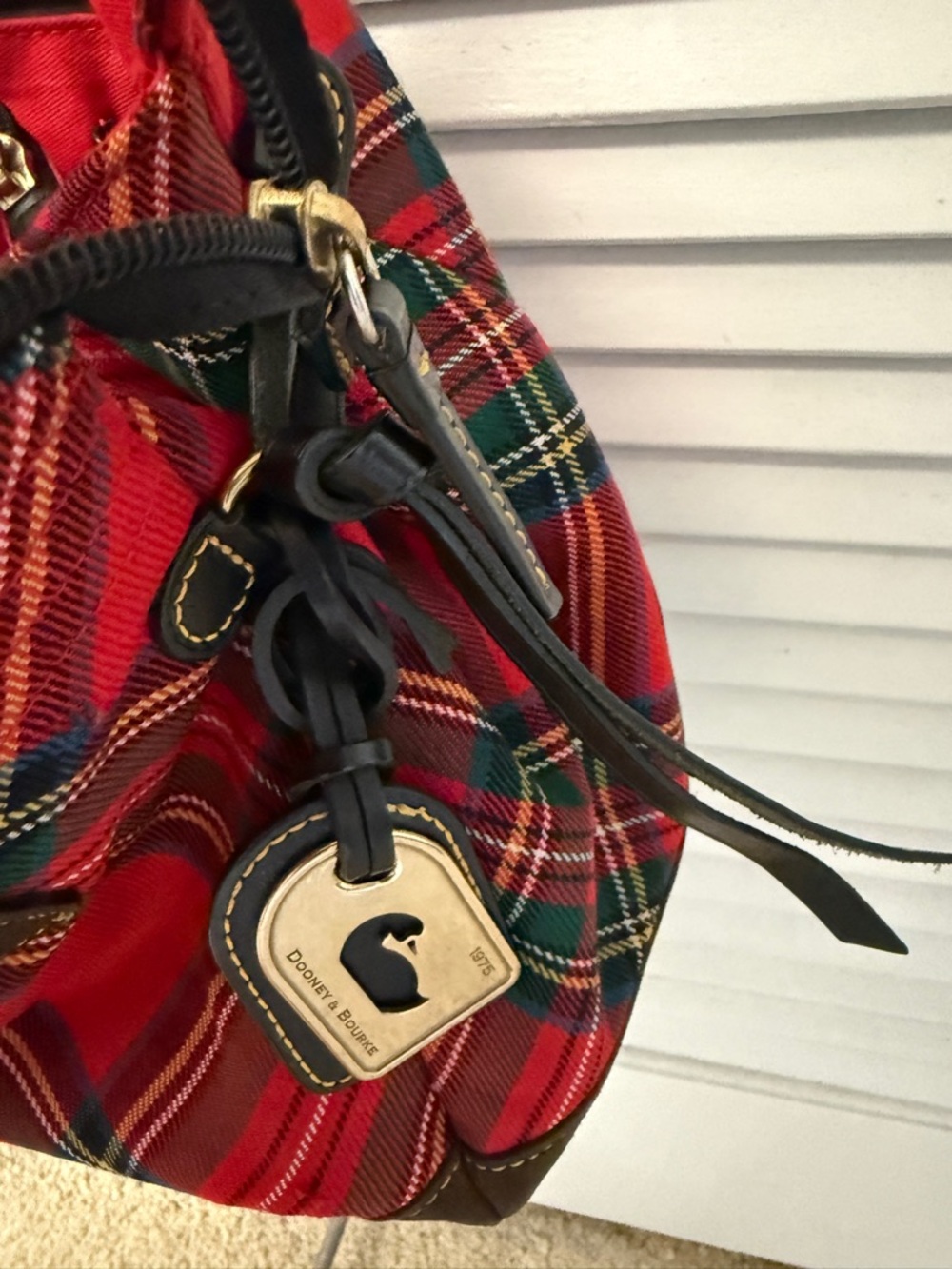 Dooney & Bourke Red Plaid Tartan Tote Shoulder Bag Leather Trim Satchel - Picture 6 of 7